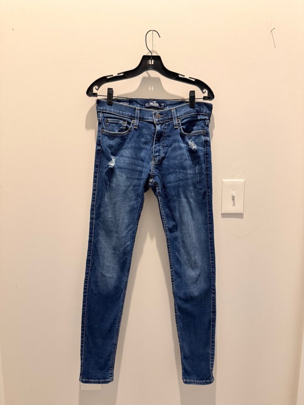 Hollister Advanced Stretch Super Skinny Distressed Jeans - 30 x 32